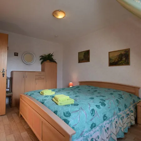 Lägenhet Mit Terrasse In Kropelin *