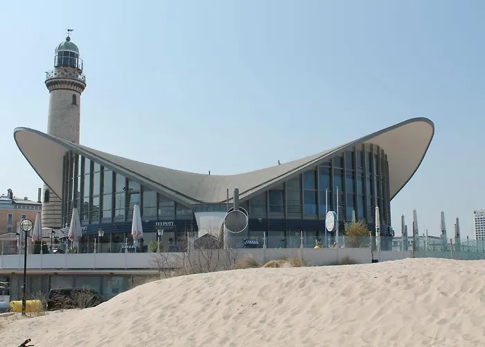 Mit Terrasse In Kropelin