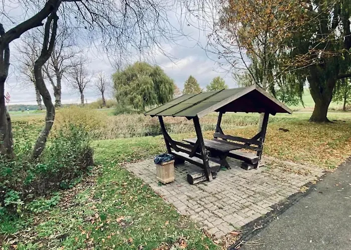 Mit Terrasse In Kropelin Apartment